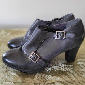 Marc Fisher Shoes ~ Size 9